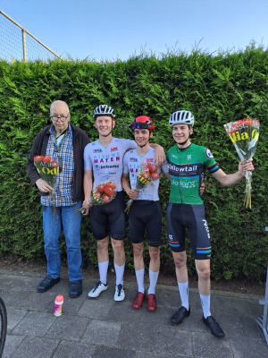 podium 40- met Henny Cornelissen